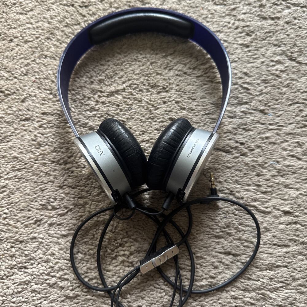 SOL Republic V10 Wired Headphones Blue Tested Working W/ Cord